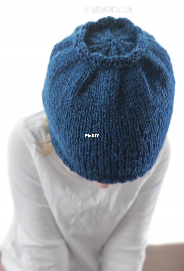 Blueberry_Hat_Knitting_Pattern_09_littleredwindow.jpg