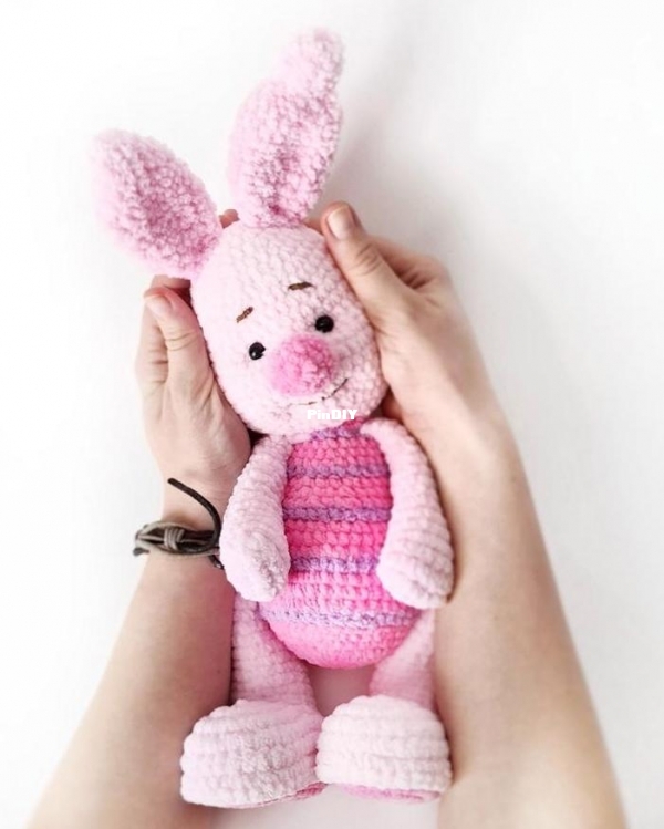 123 piglet 03.jpg