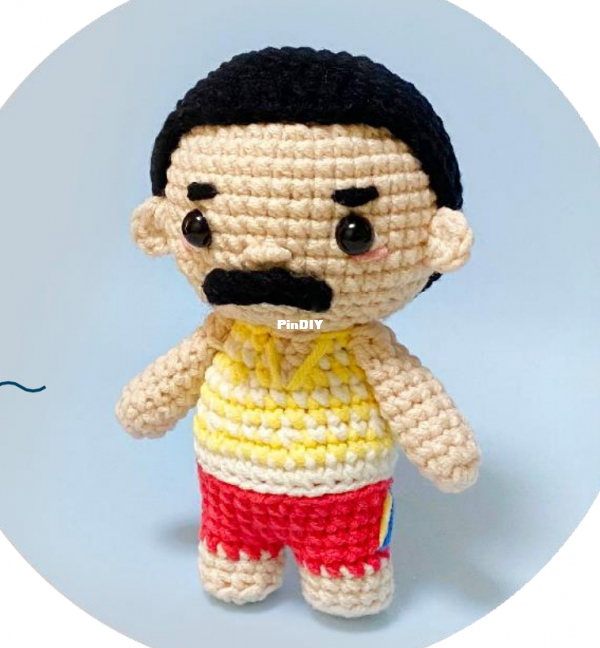 ginansilyo - Freddie Mercury VERSION 1 español.png