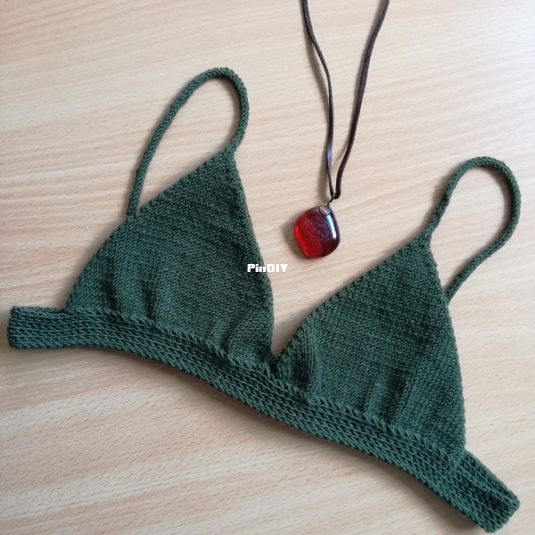 knitted bra, kötött melltartó,.jpg