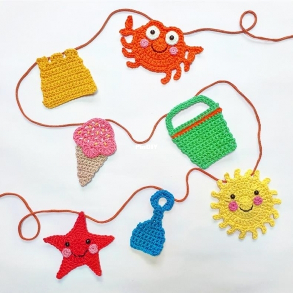 Sewing the Seeds of Love - Natalie Beard - Oh I Do Love The Seaside Bunting.jpg