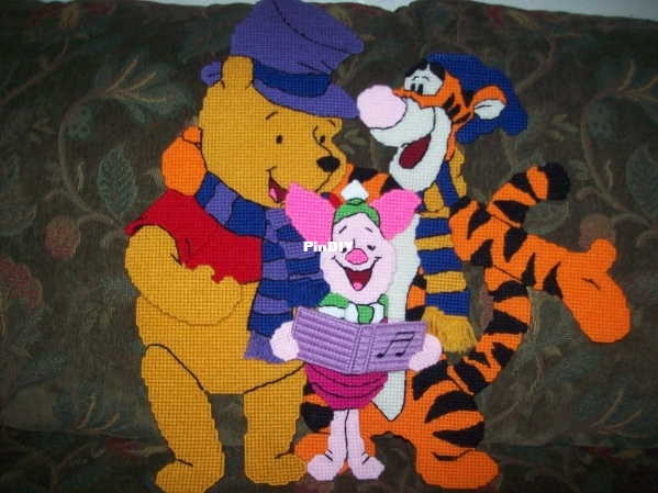 Winnie the Pooh from Carolers 002.JPG