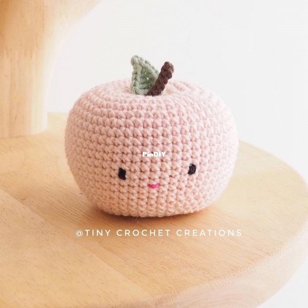 Tiny Crochet Creations - Anna - Suesser Apfel.jpg