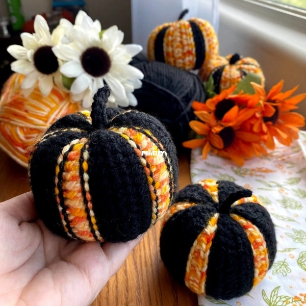 K Hook Creations - Kara - Striped Pumpkins.jpg