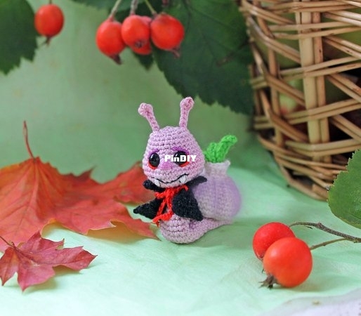 halloween-snails-1795650776-514x450.jpg