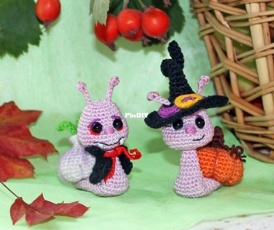 halloween-snails-585097269-537x450.jpg