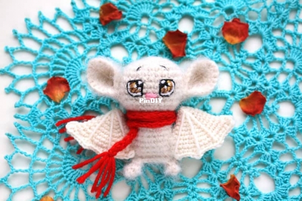 crochet-bat-amigurumi-pattern.jpg