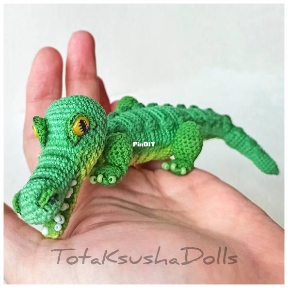 083Crocodile_totaksusha01c.jpg