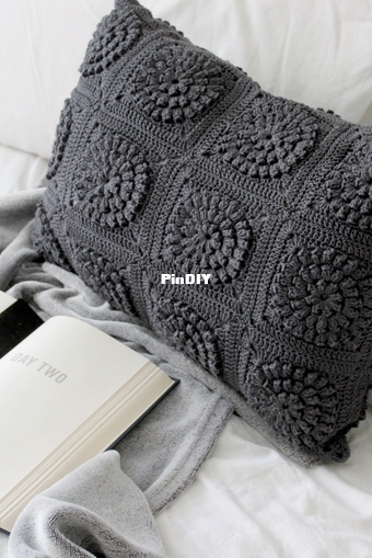 ANC0003-84 Perfect Puff Pillow_A4.jpg