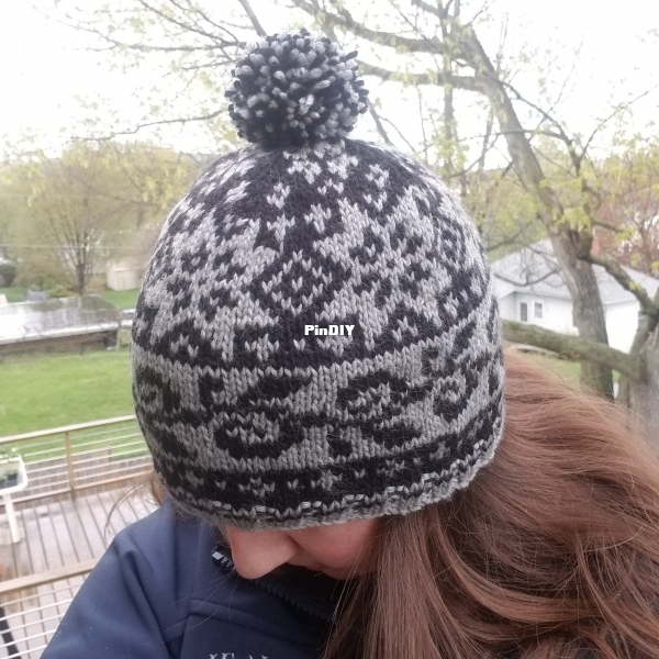 Norwegian_beanie_black.gray.jpg