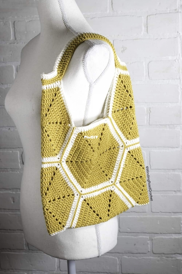 crochettotebaghexagon.jpg