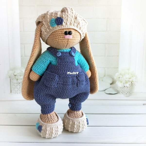 Circles Outfit KnitToyPatterns Natalya Solovjeva.jpg