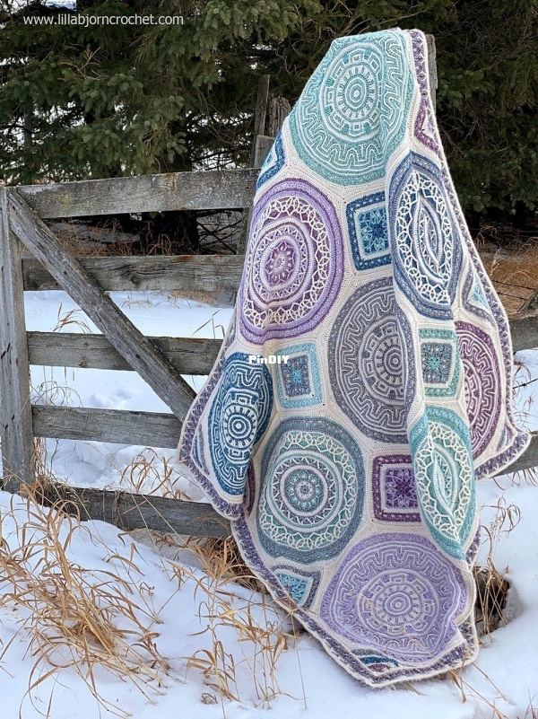 Blog_7_Labyrinth Blanket-Stone-Washed.jpg