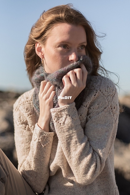 mohair_cowl_2_medium2.jpeg