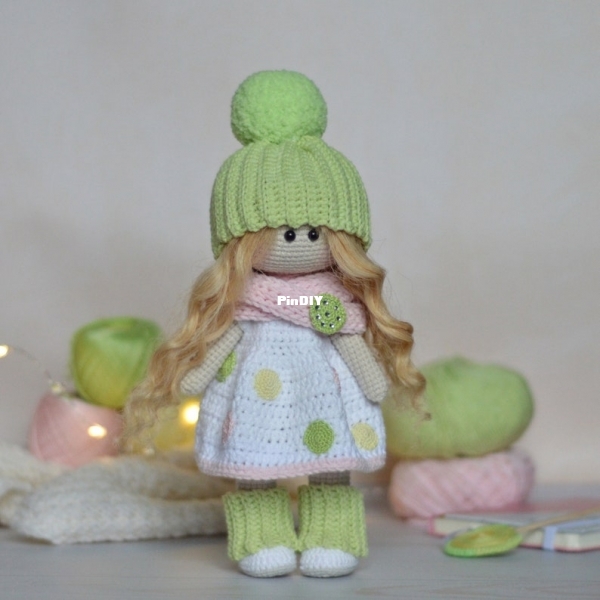 Lei the doll