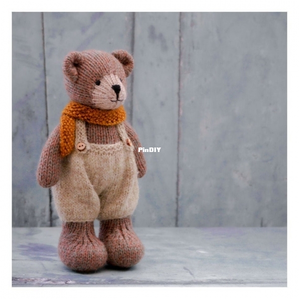 Little Tearoom Bears M2 Mary Jane&#039;s Tearoom Susan Hickson.jpg