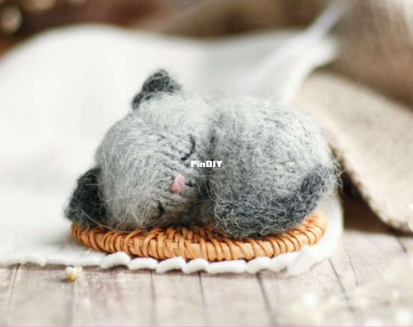 Mini Kykla - Irina Latukhina - Sleepy Fur Ball.png