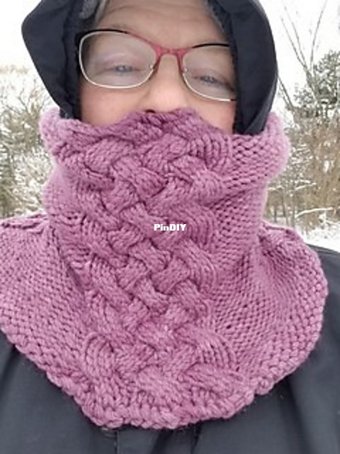 Sugar_Plum_Cowl_medium2.jpg