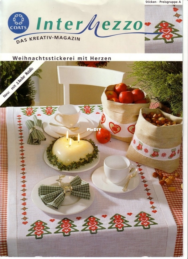 I 060.01.0026 weihnachtsstickerei mit herzen.jpg