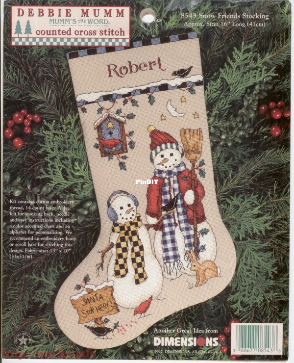 8543 Snow Friends Stocking.jpg