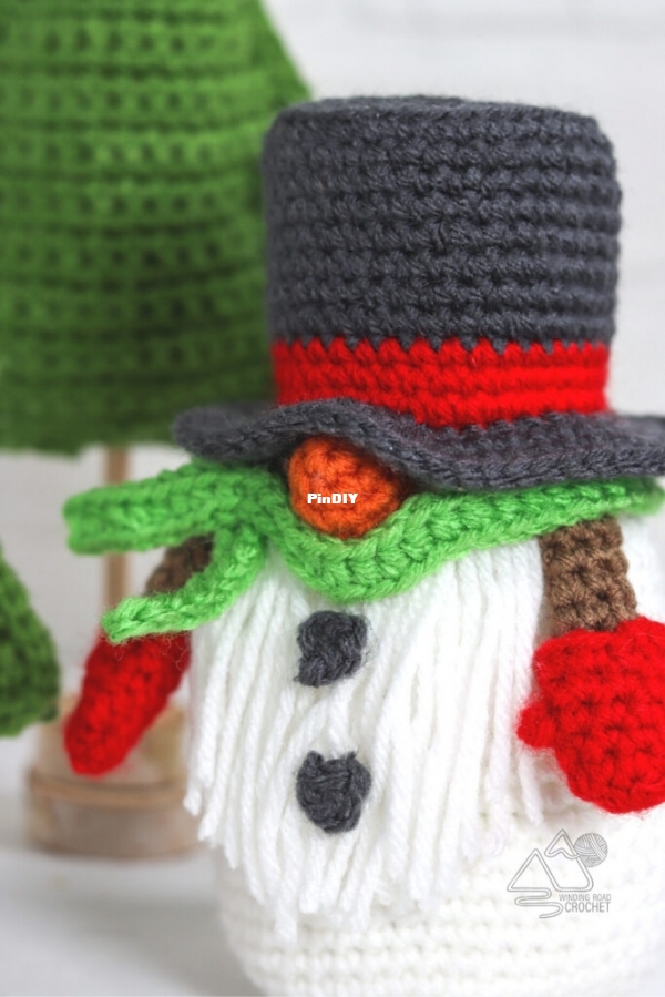 3snowmangnomecrochet-683x1024.jpg