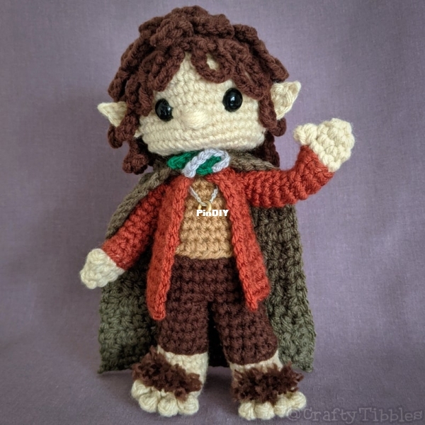 Crafty Tibbles - Christen Stone - Frodo Baggins.jpg