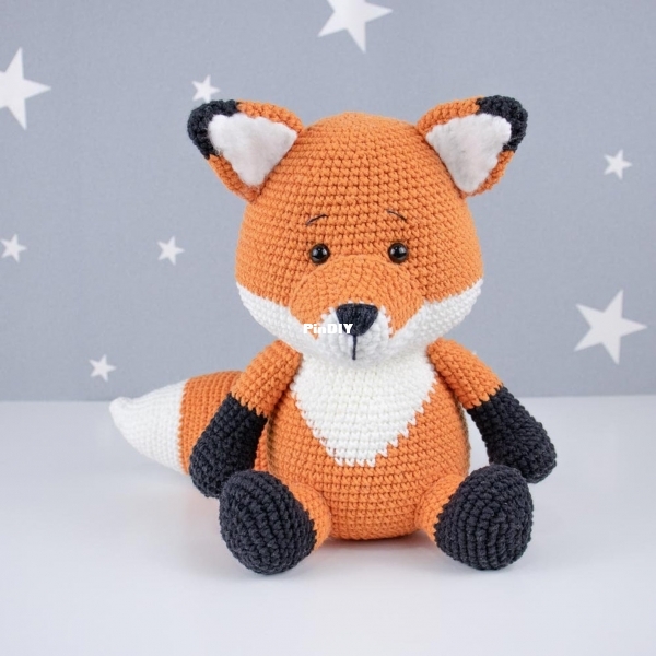 Gatofio Atelie - Mariana Chaves - Foxy a raposa - Portuguese.jpg
