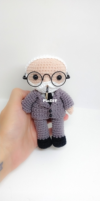 Pupi Popi - Giza Ferraz - Mr Freud Sigmund - Portuguese.jpeg