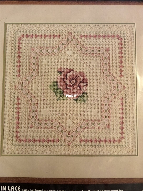 Camellia in lace Dimensions 3202.jpg
