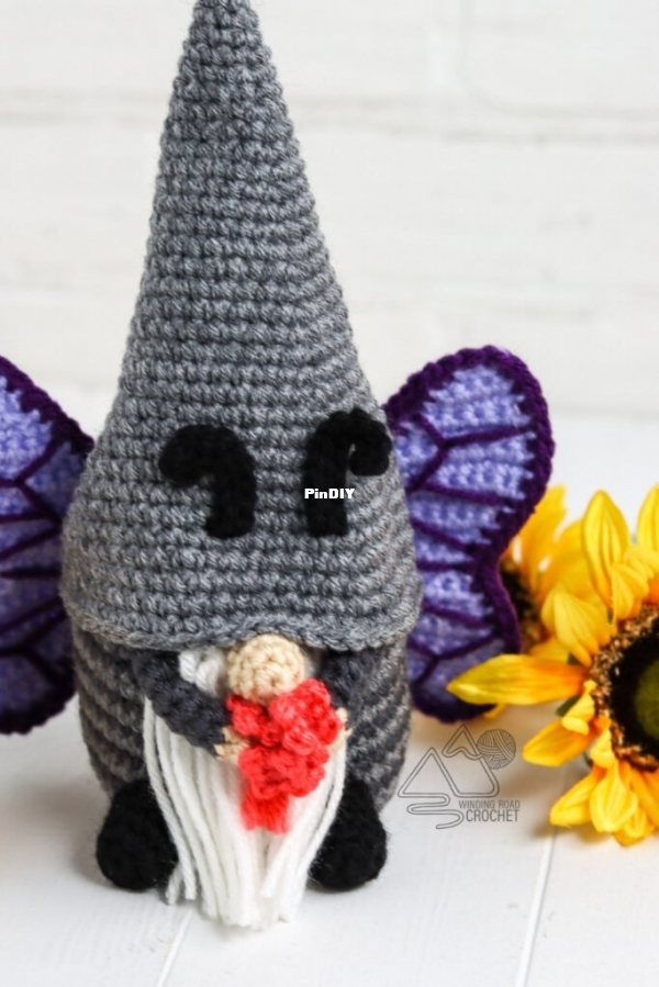 1butterflygnomecrochet-683x1024.jpg