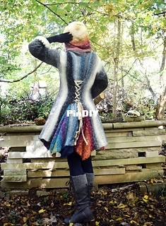 Priestess16_small2.jpg