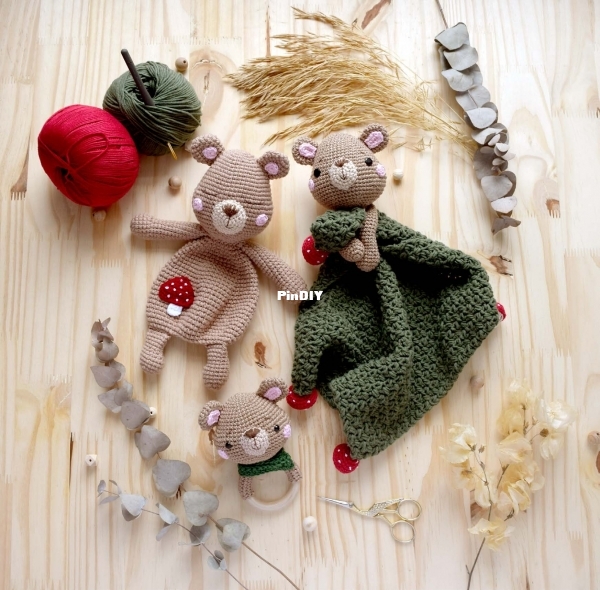 Gato mia crochetaria - Caroline Schossler - Naninha e chocalho Tony e Luna - Portuguese
