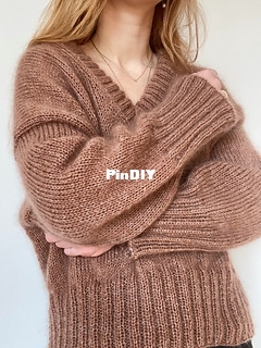 My favourite things - Sweater No. 14 V-neck -English