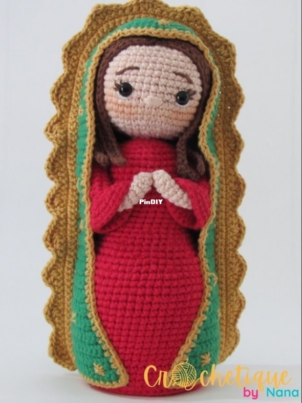 Crochetique by Nana Our Lady of Guadalupe.jpg