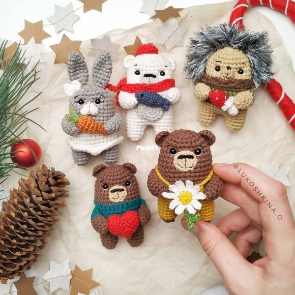 Crochet Toys Basket Olga Lukoshkina Pocket Bear 1.jpg