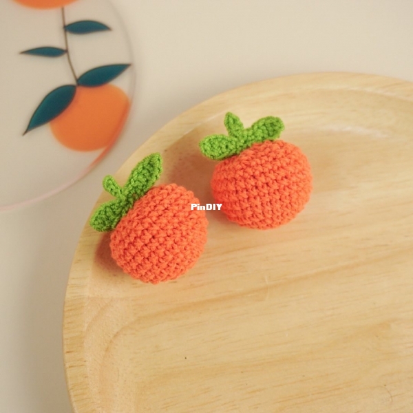 Nara Dolly Orange.jpg