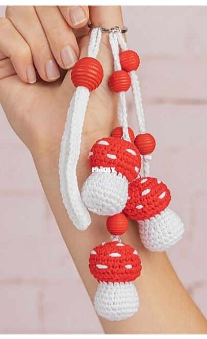 mushroom keychain.JPG