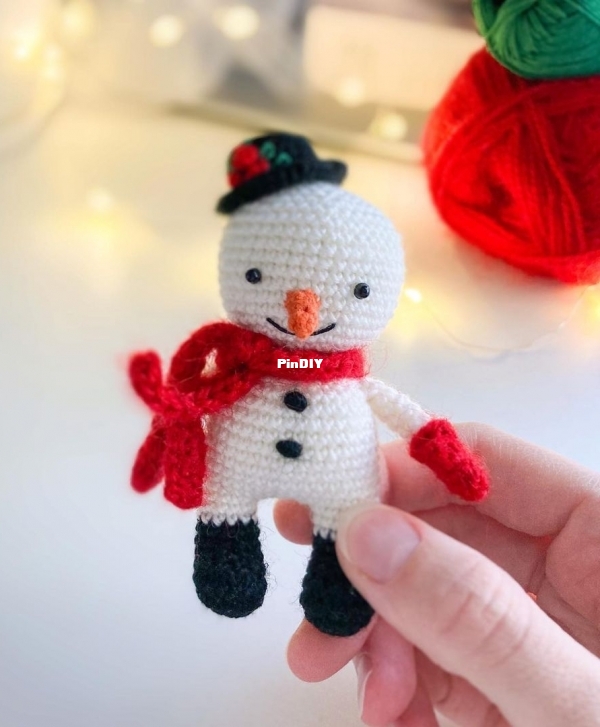 Scandistyle Snowman RU.jpg