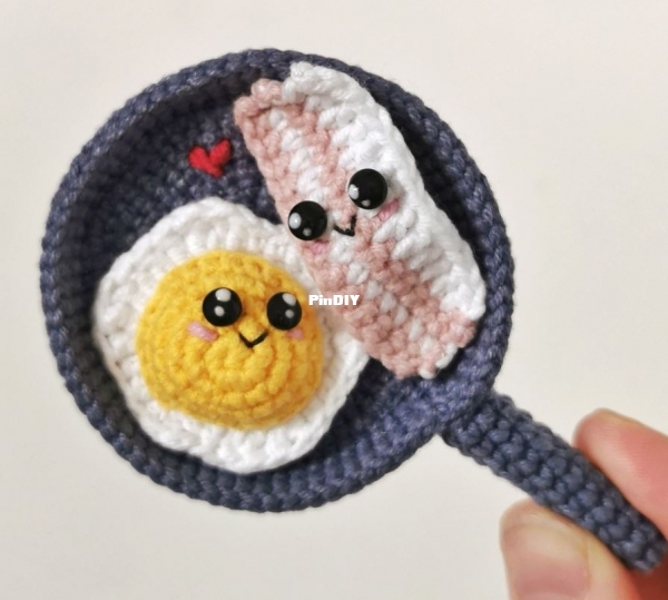 egg and bacon.JPG