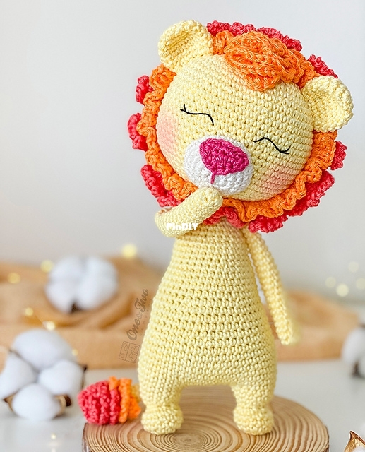 lancel_lion_amigurumi_crochet_pattern_03_medium2.jpg