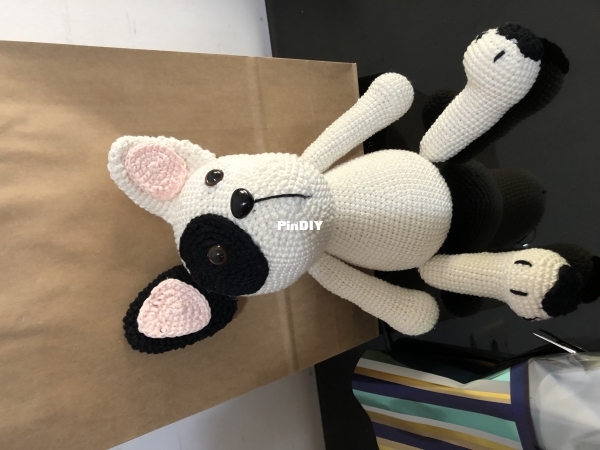 Cachorrinho em amigurumi 