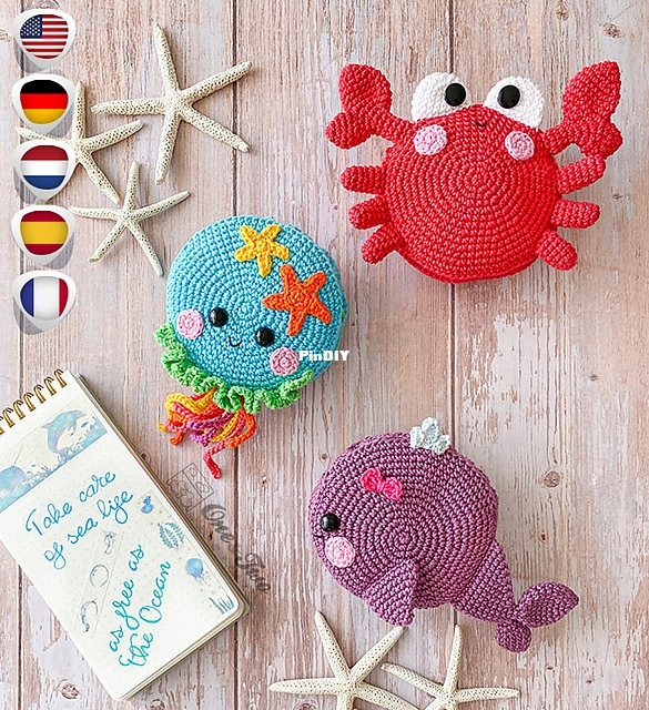 One and Two Company - Carolina Guzman - Sea Life Folding Shopping Bags_01.jpg