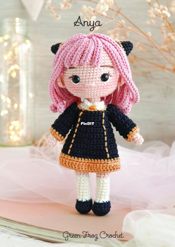 Anya_GreenFrogCrochet_EN-1.jpg