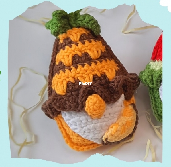 Pineapple Gnome.jpg