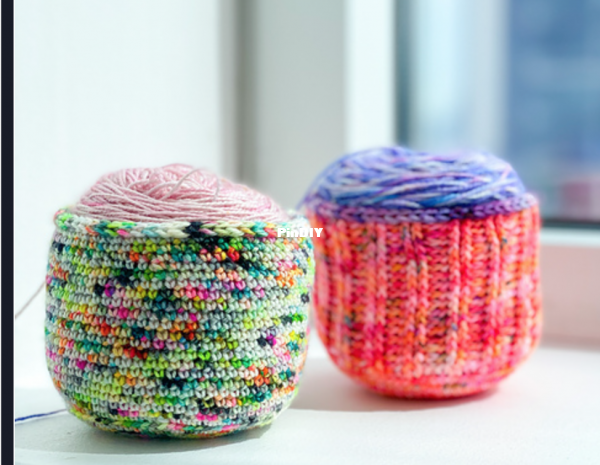 Yarn cozy - Crochet.png