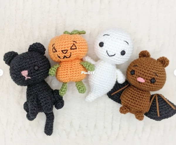 mini halloween.JPG