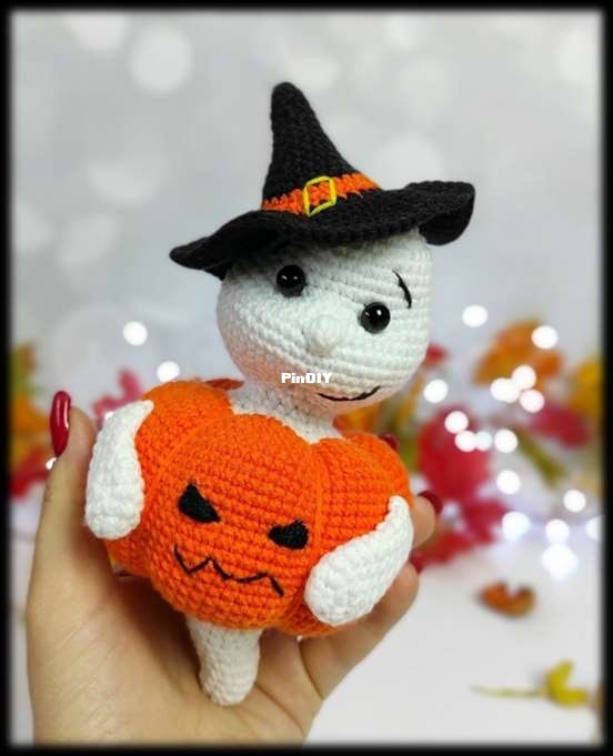Shop magic toys - Anastasia Erokhina - Crochet Ghost - English