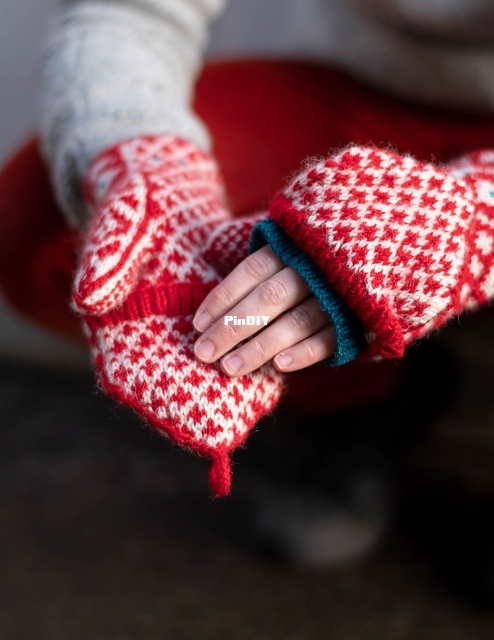 Broughton_Mittens-12_medium2.jpg