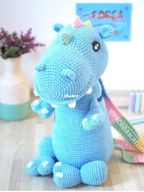mochila dinossauro.JPG
