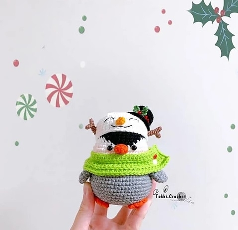 Tokki Crochet - Yeom Dong-yeon - Penguin Snowman.jpg